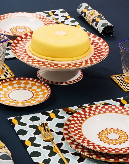 Cake StandApollo Brick in Porcelain