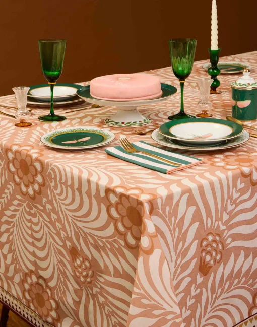 Large TableclothTudor Pink in Linen
