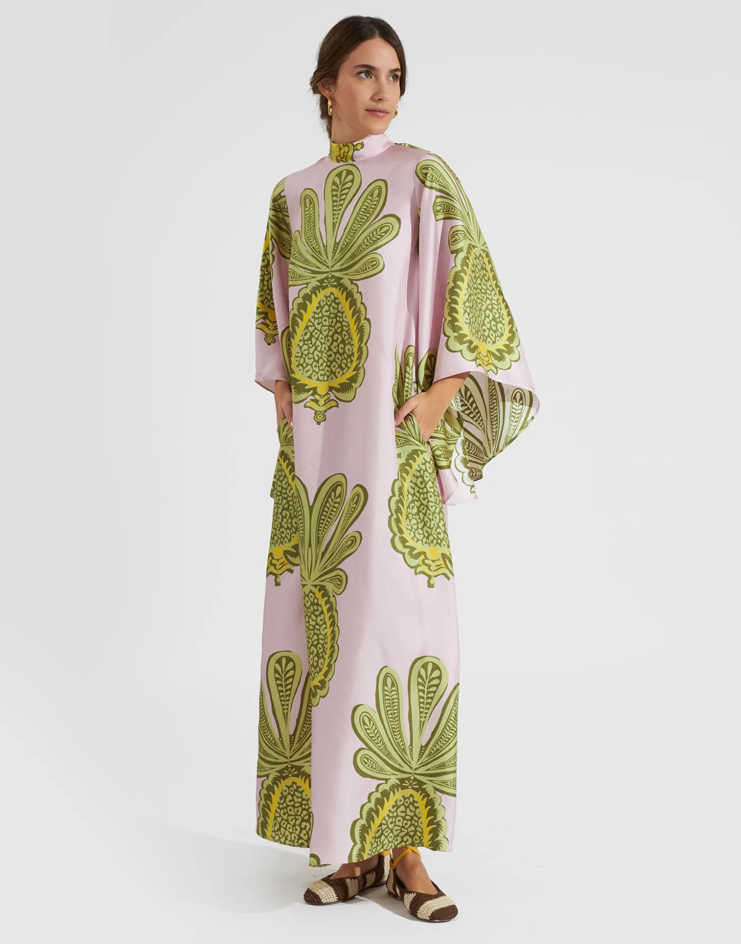 Magnifico DressBig Pineapple Pink in Twill Silk