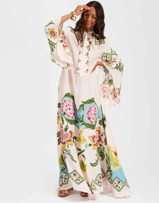 Magnifico DressFolk Flowers Azzurro Placée in Pebbled Sable