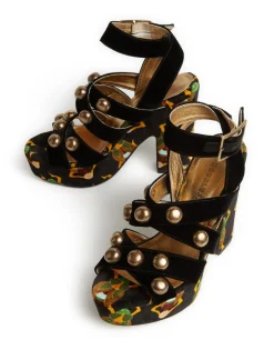 Medal WedgeScarab Black in Faille With Studs