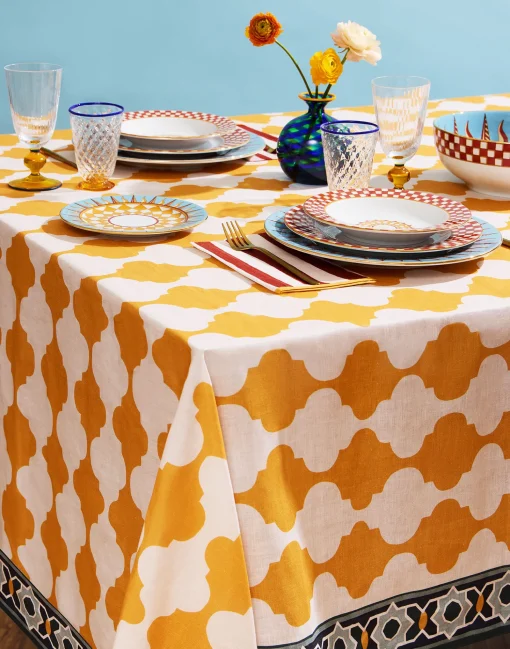 Medium TableclothPlaza Yellow in Linen
