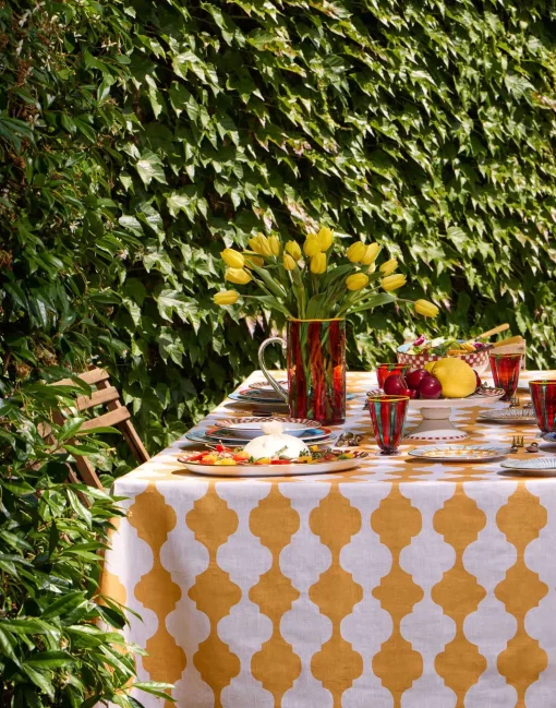 Medium TableclothPlaza Yellow in Linen