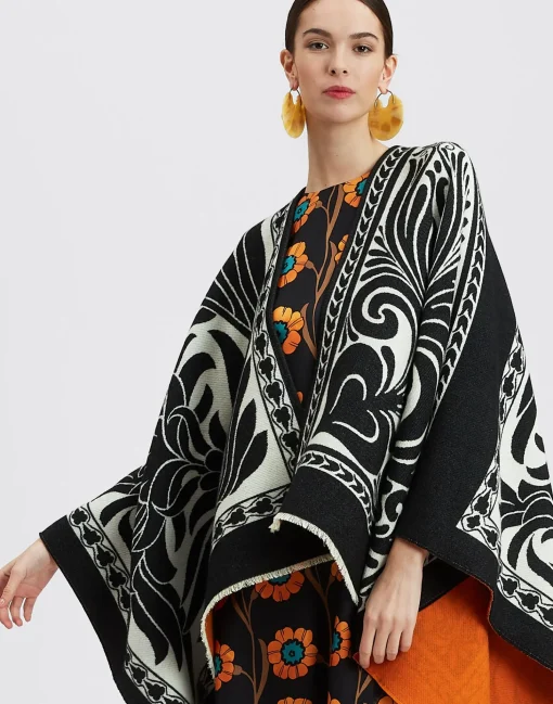 PonchoMix Tiles Black in Wool