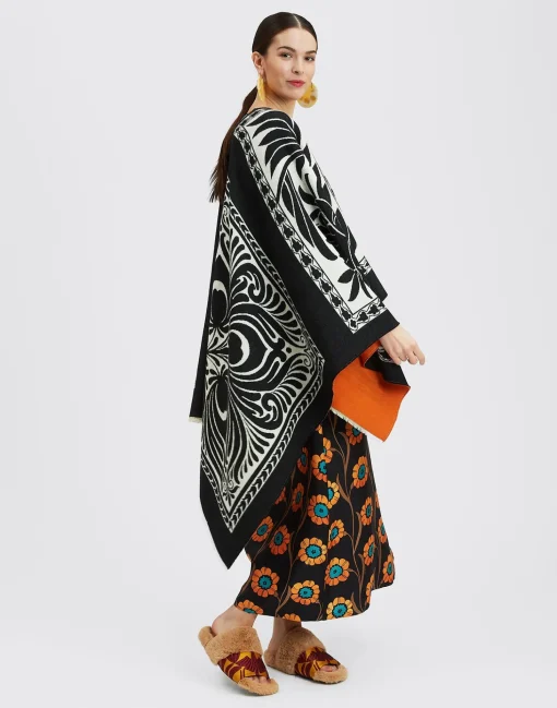PonchoMix Tiles Black in Wool
