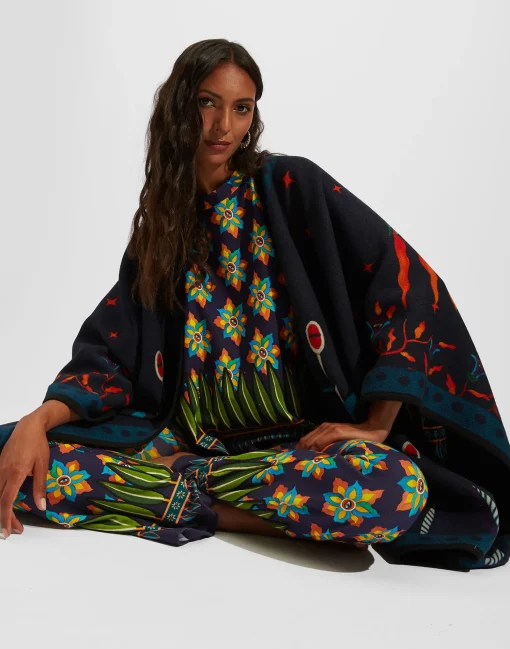 Reversible PonchoIsis Nero Placée in Baize Wool
